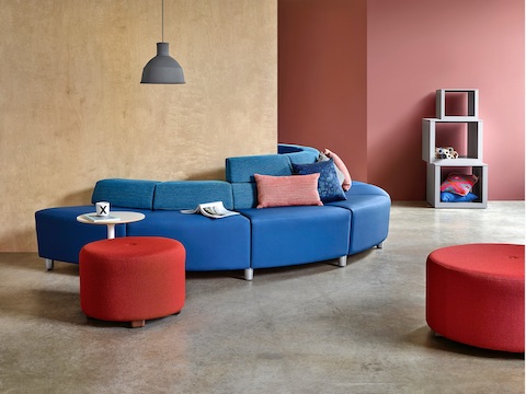 A half-circle configuration of the Steps Lounge System, featuring blue modules with varying back heights.